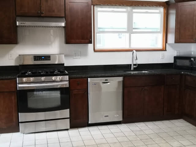 24 Hardwick St, East Cambridge