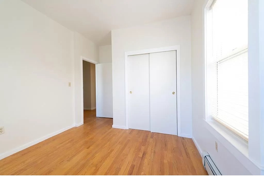 35 Lopez St, Central Square