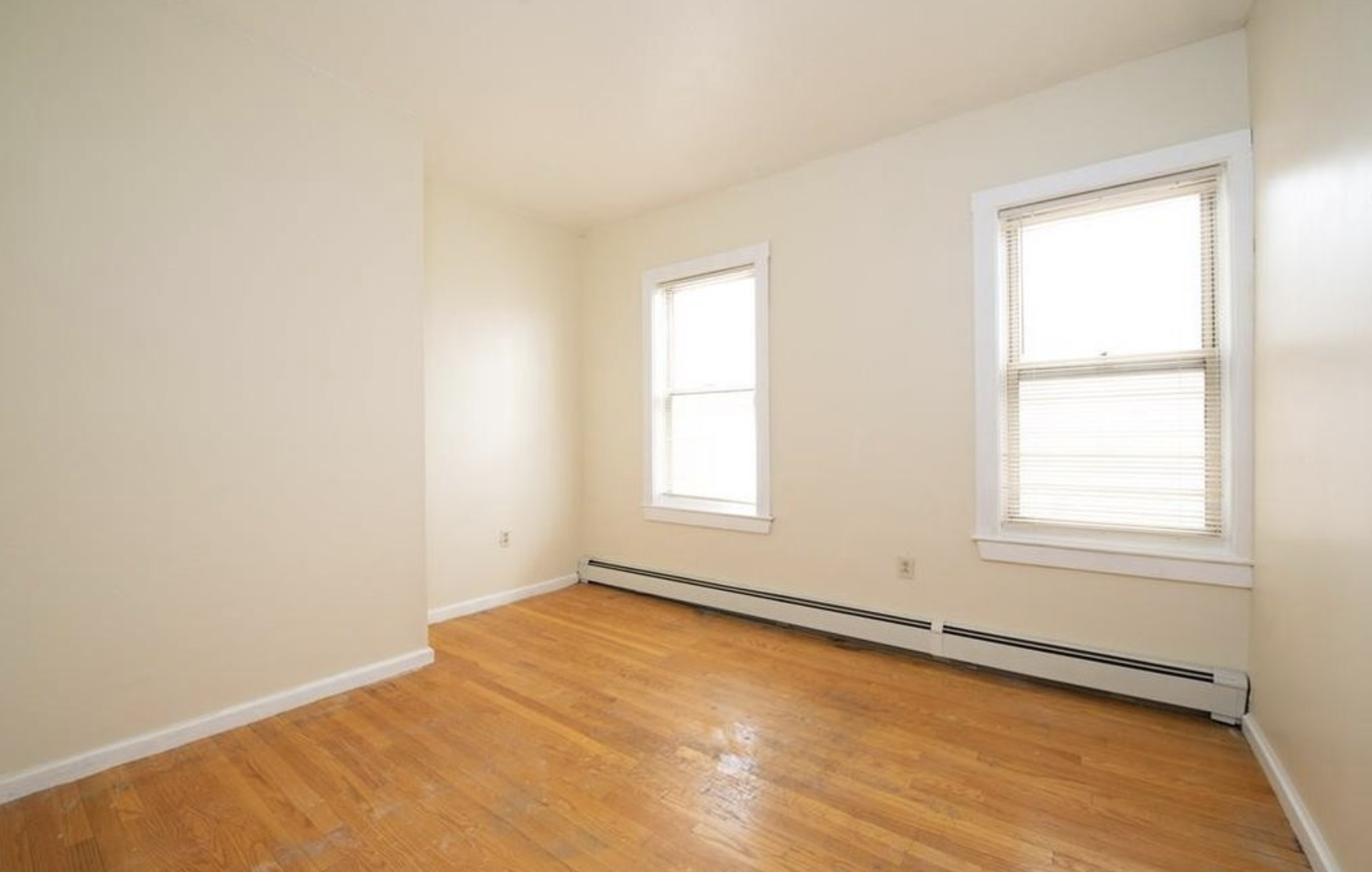 35 Lopez St, Central Square