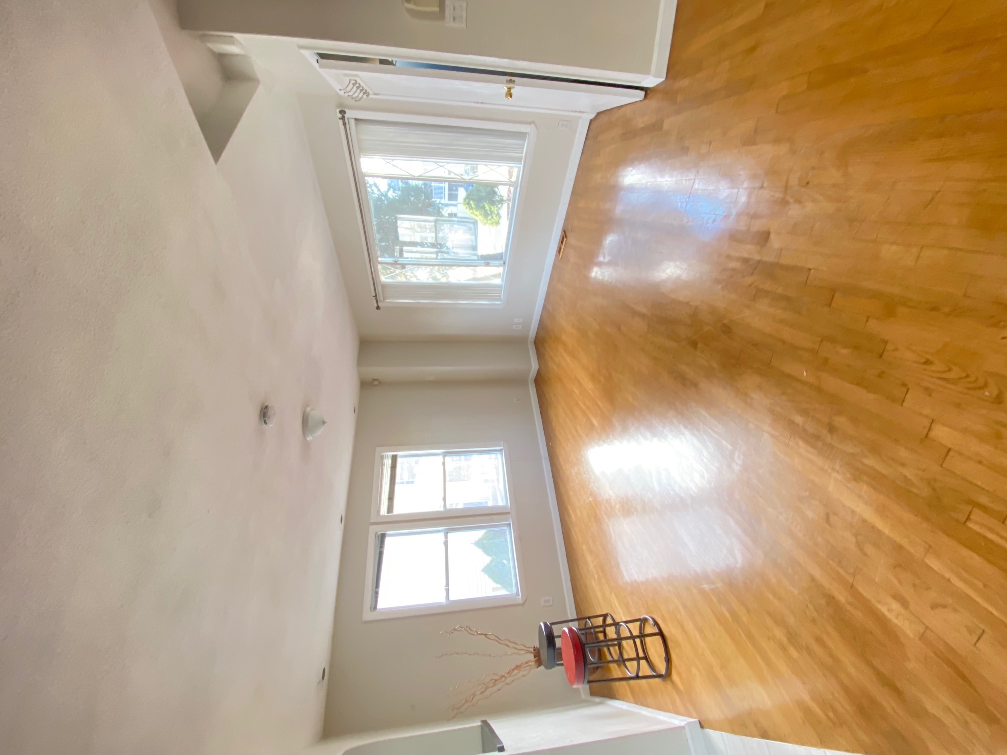 3 bed, 2 bath apartment for rent at 38 Dane St Unit 0, Prospect Hill — photo 4 of 31