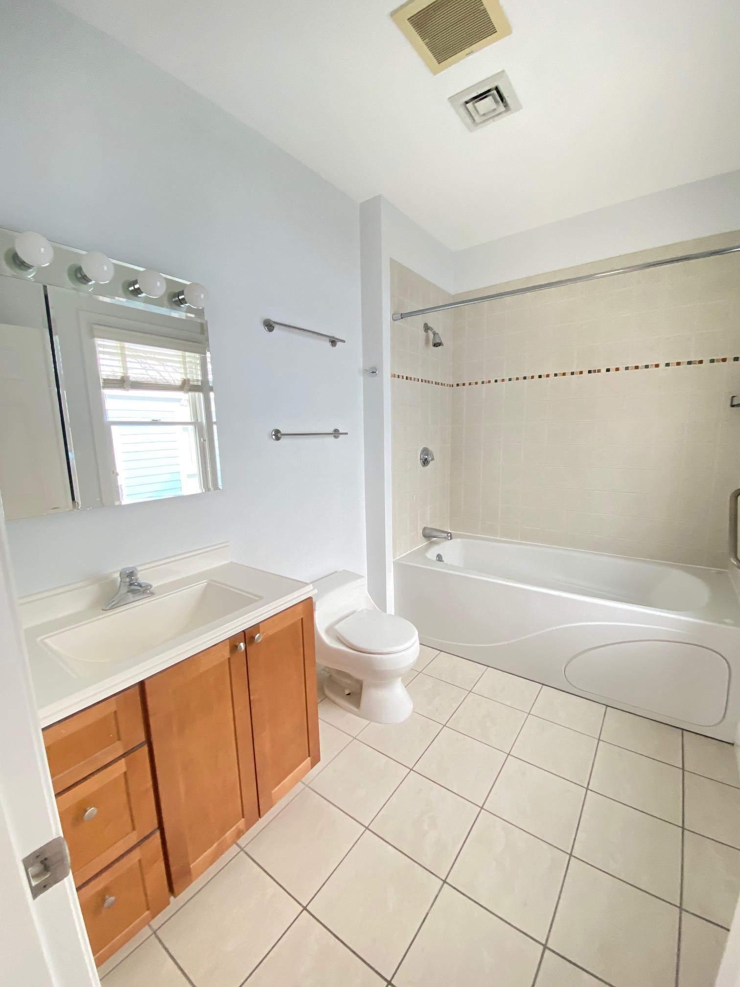 41 Jay St, Riverside