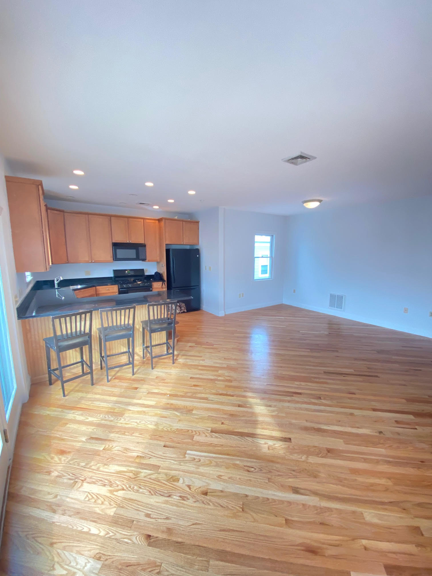 41 Jay St, Riverside