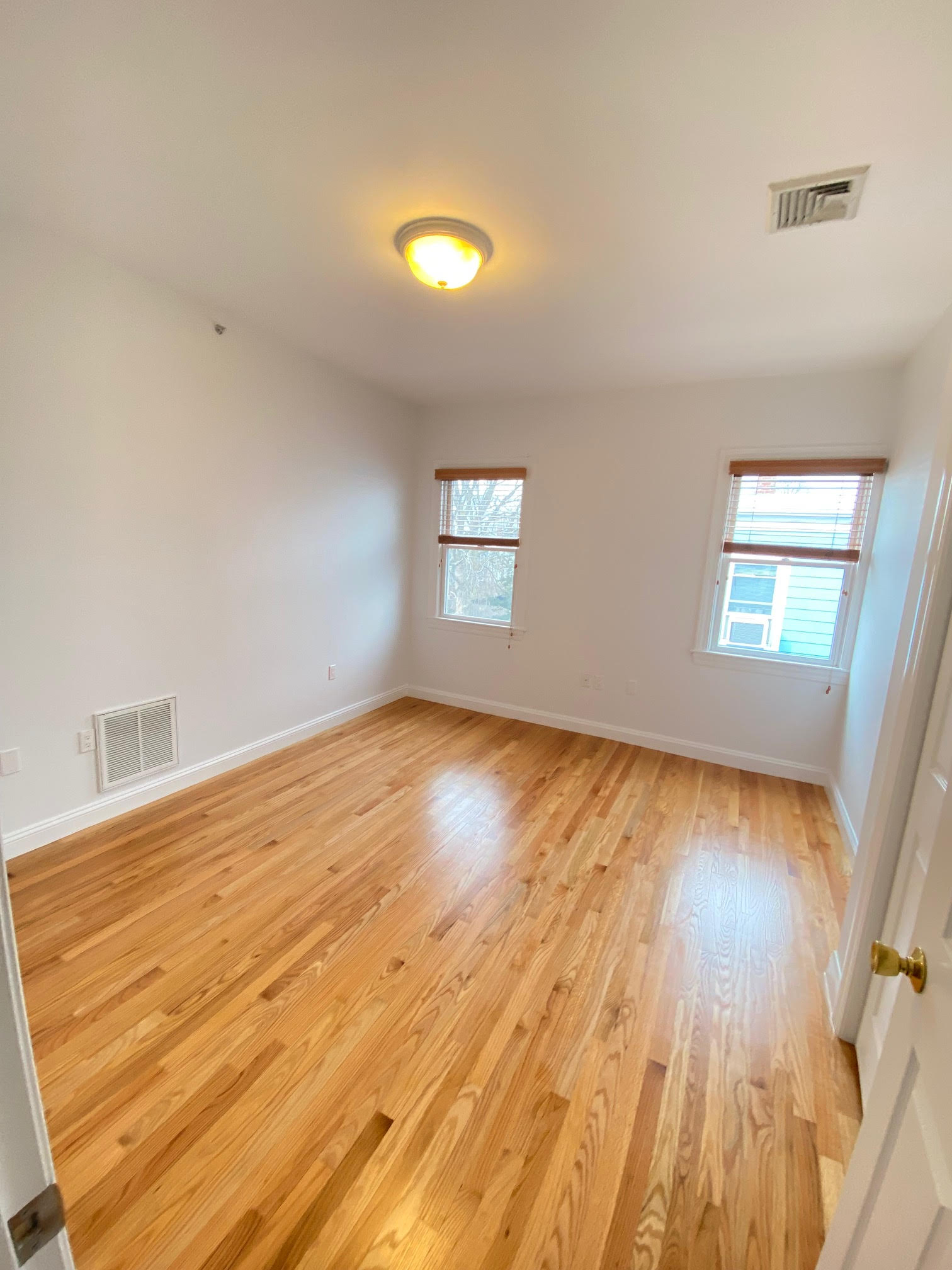 41 Jay St, Riverside