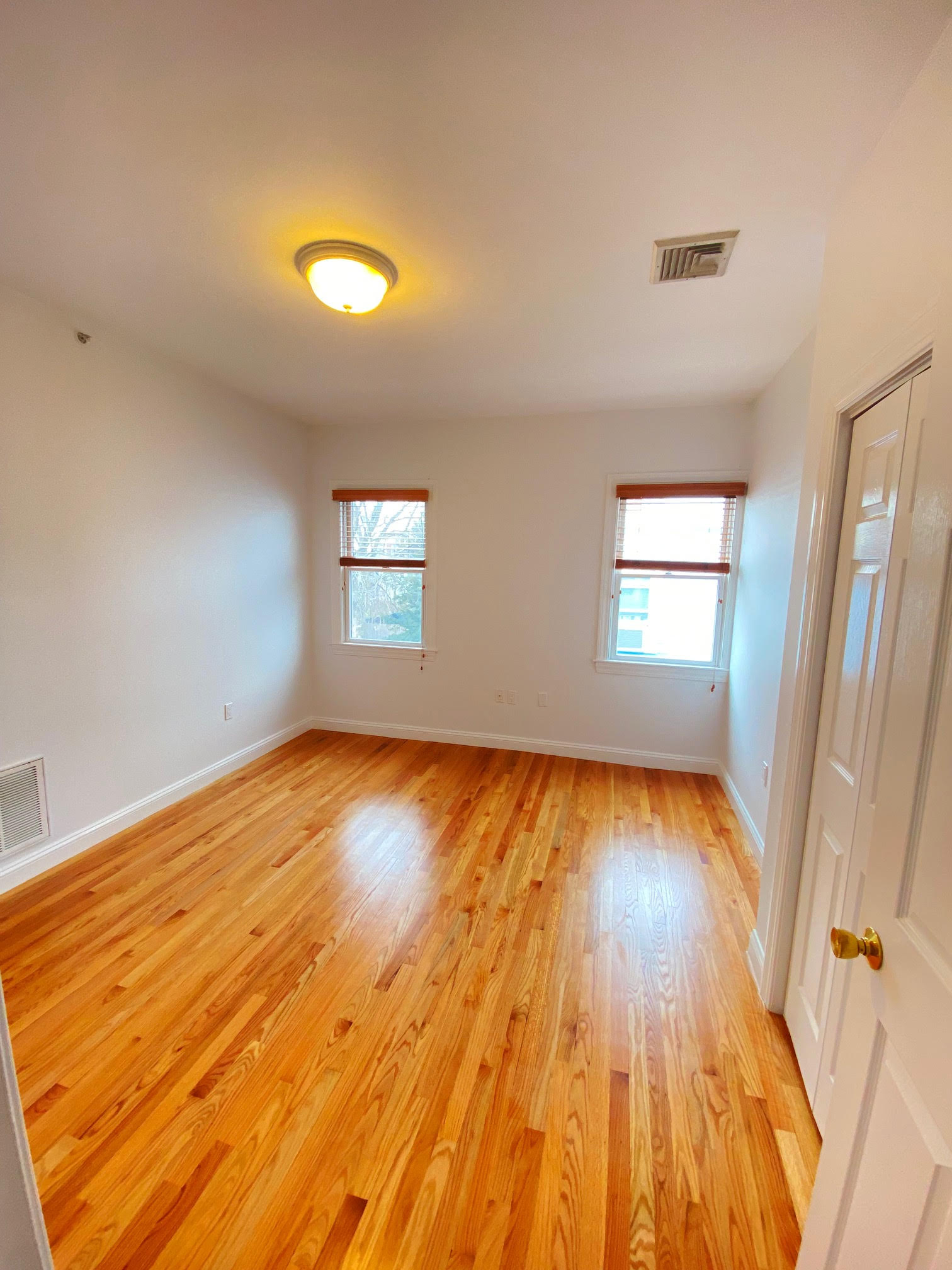 41 Jay St, Riverside