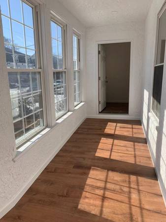 2 bed, 1.5 bath apartment for rent at 21 5th St Unit 1, Medford — photo 4 of 8