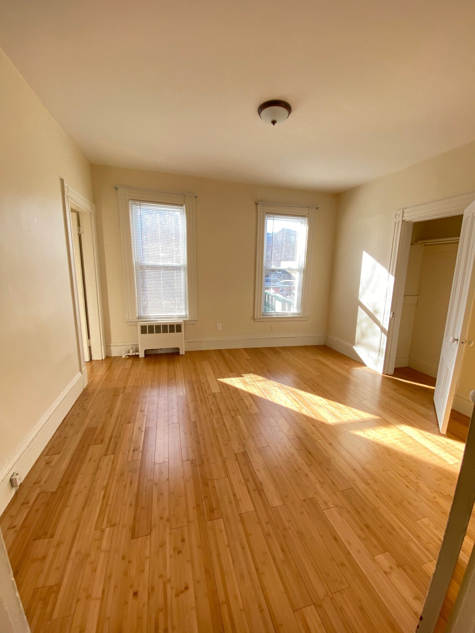 23 Thorndike St, Davis Square