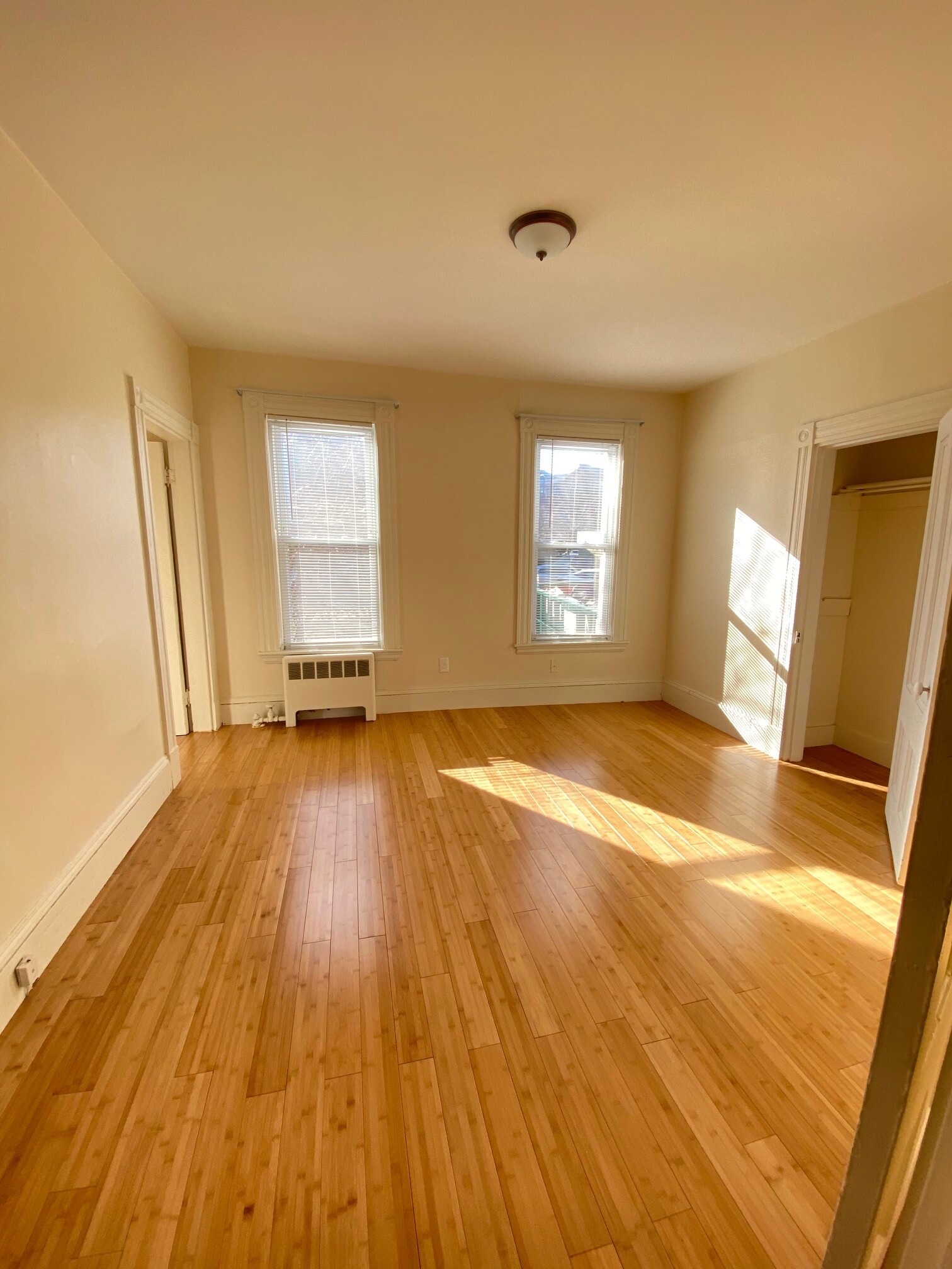 23 Thorndike St, Davis Square