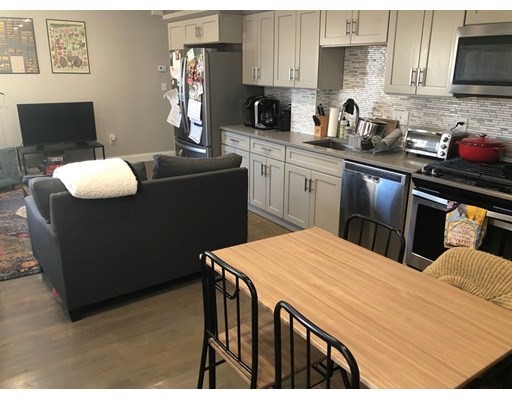 272 Beacon St, Ward Two