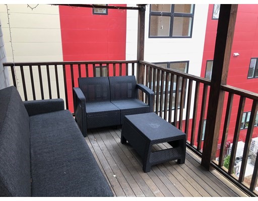 272 Beacon St, Ward Two