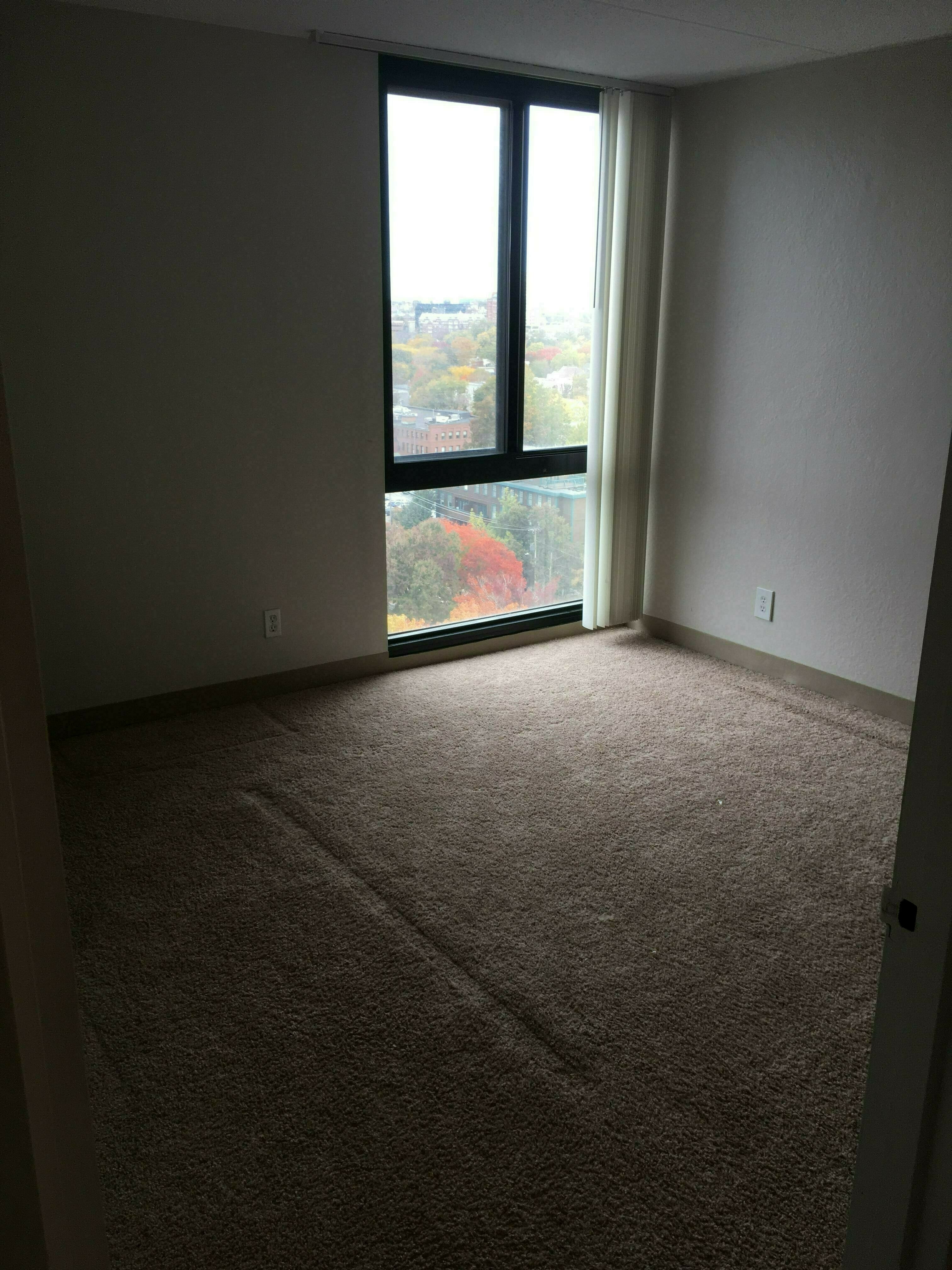 812 Memorial Dr, Central Square