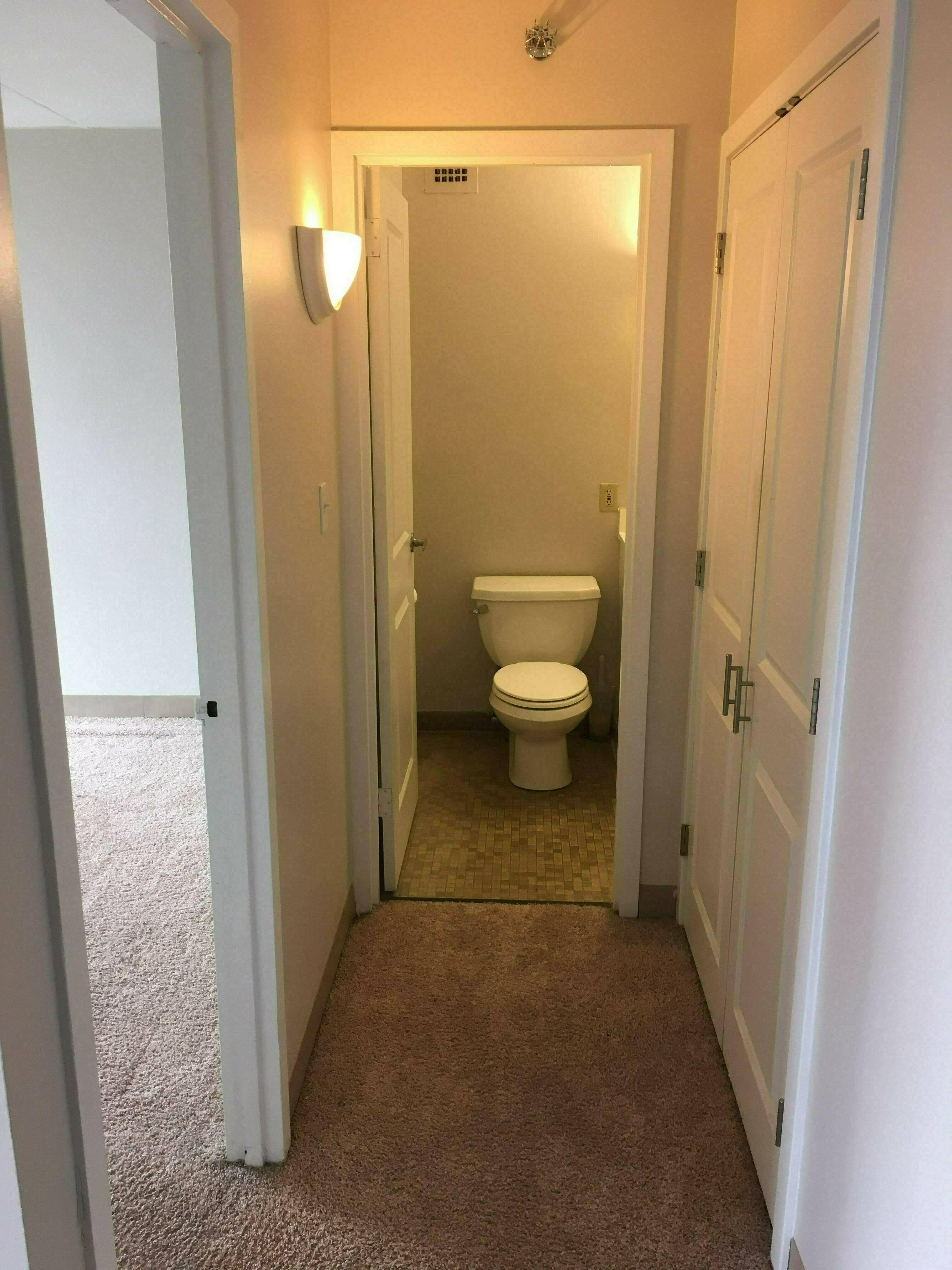 812 Memorial Dr, Central Square