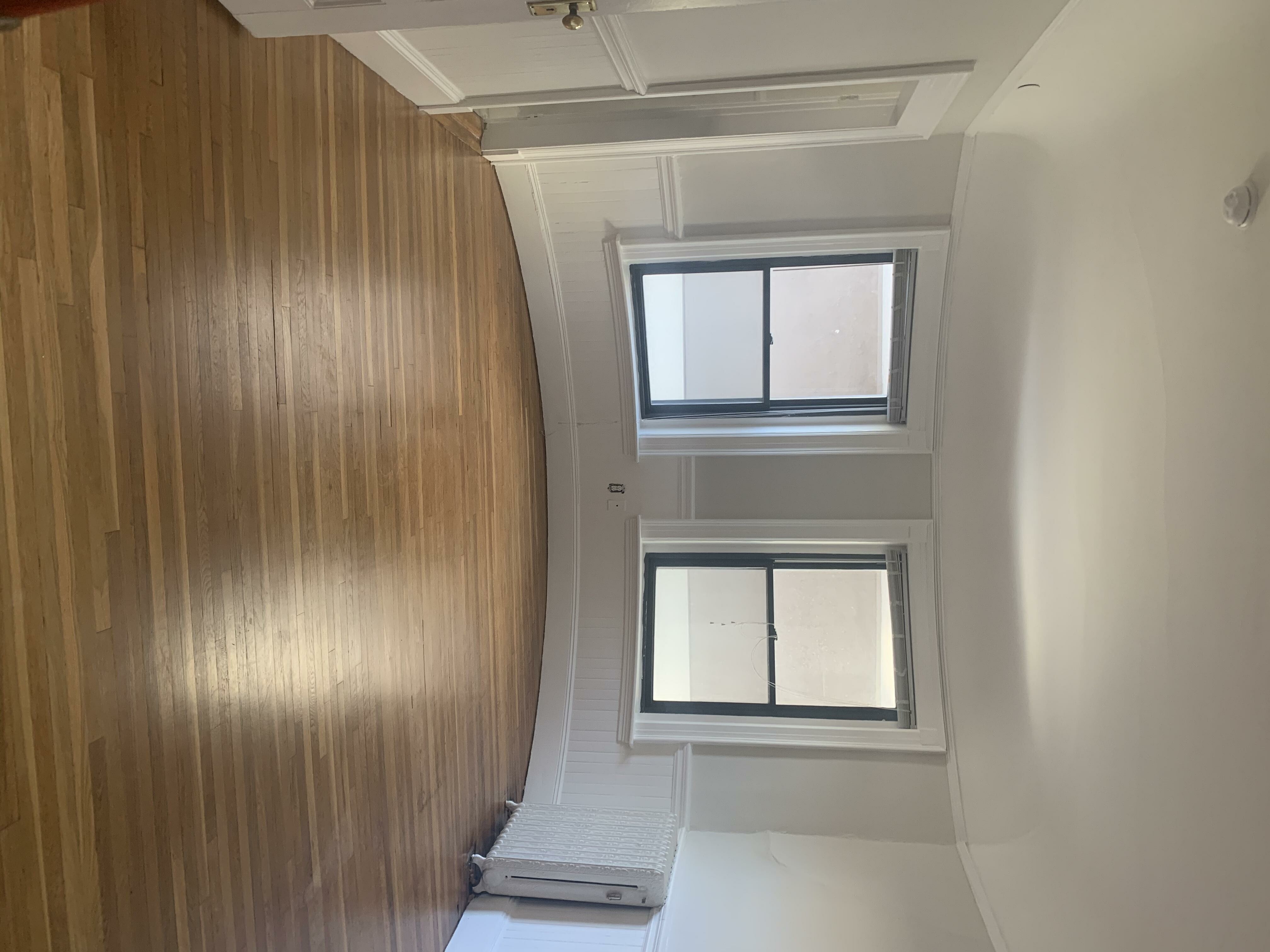 1039 Massachusetts Ave, Harvard Square