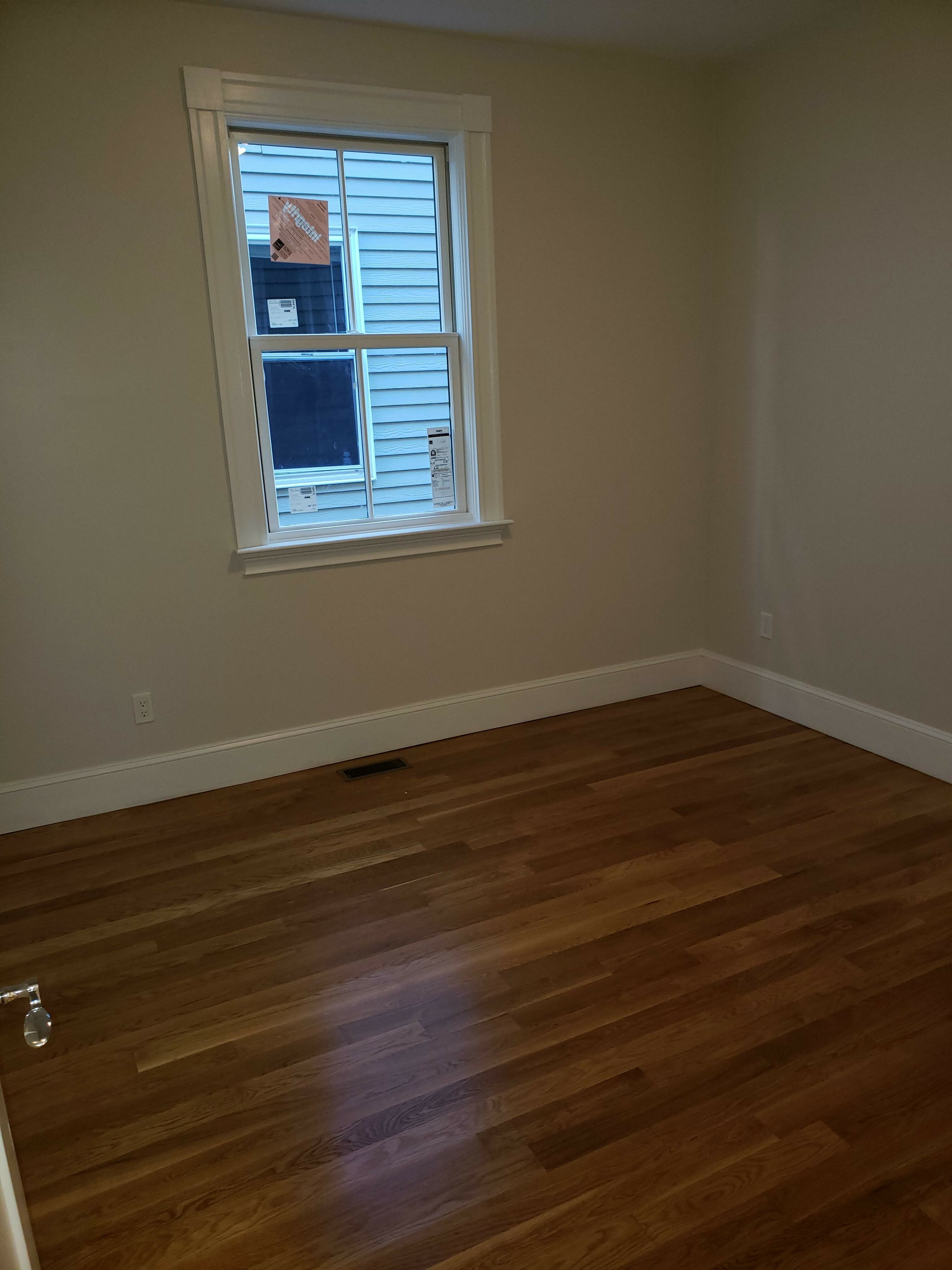 472 Green St, Riverside