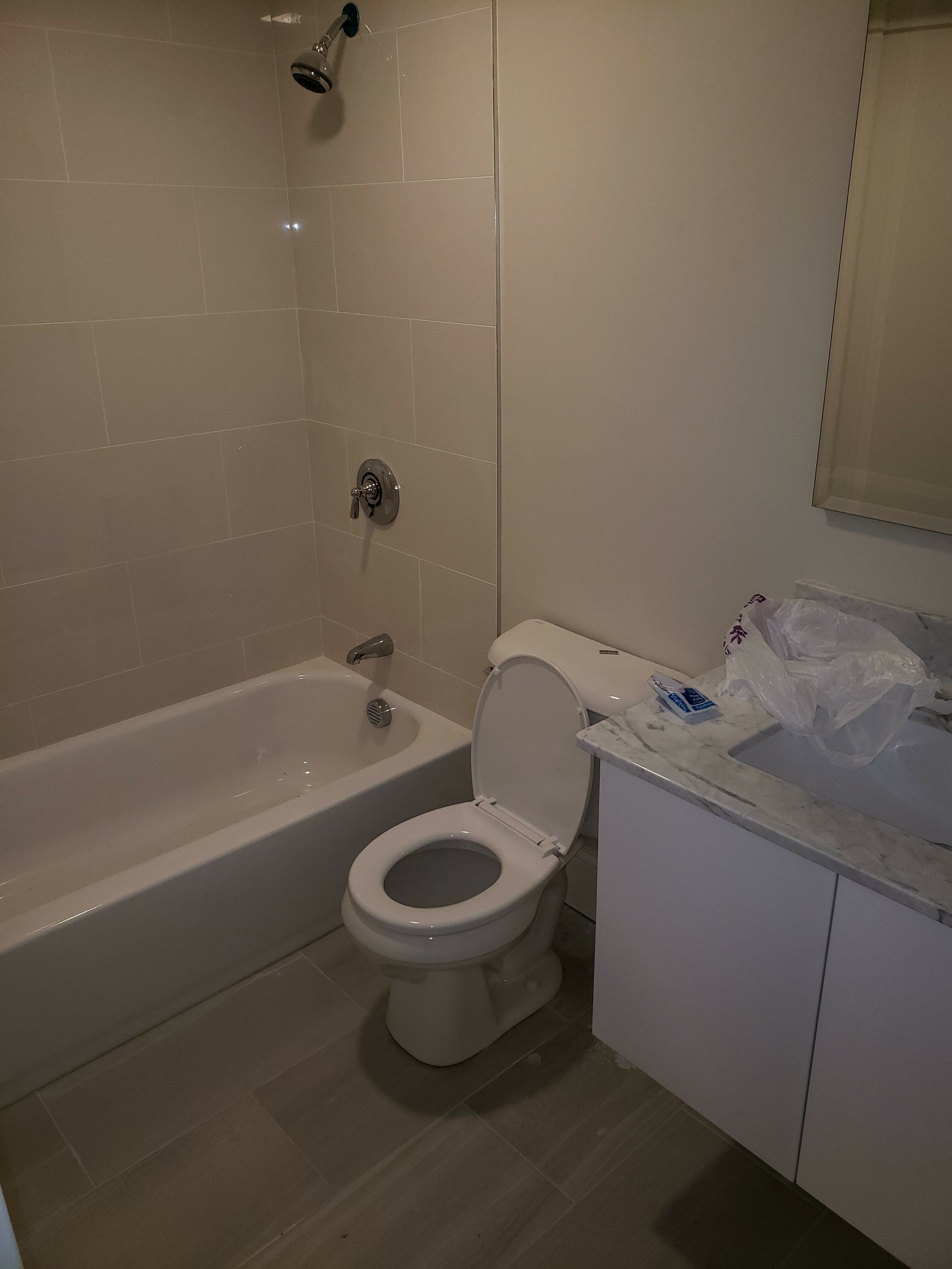 472 Green St, Riverside