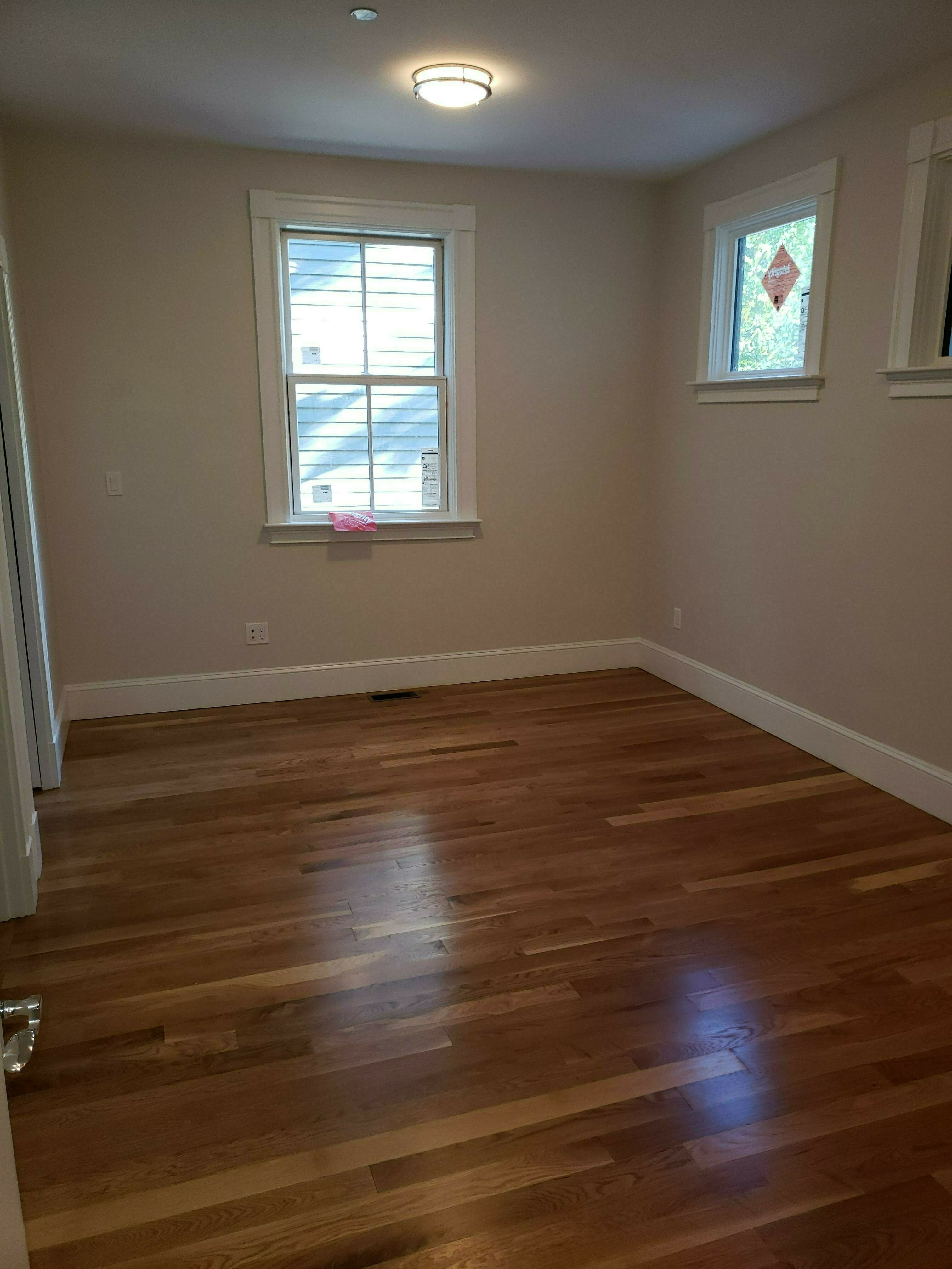 472 Green St, Riverside