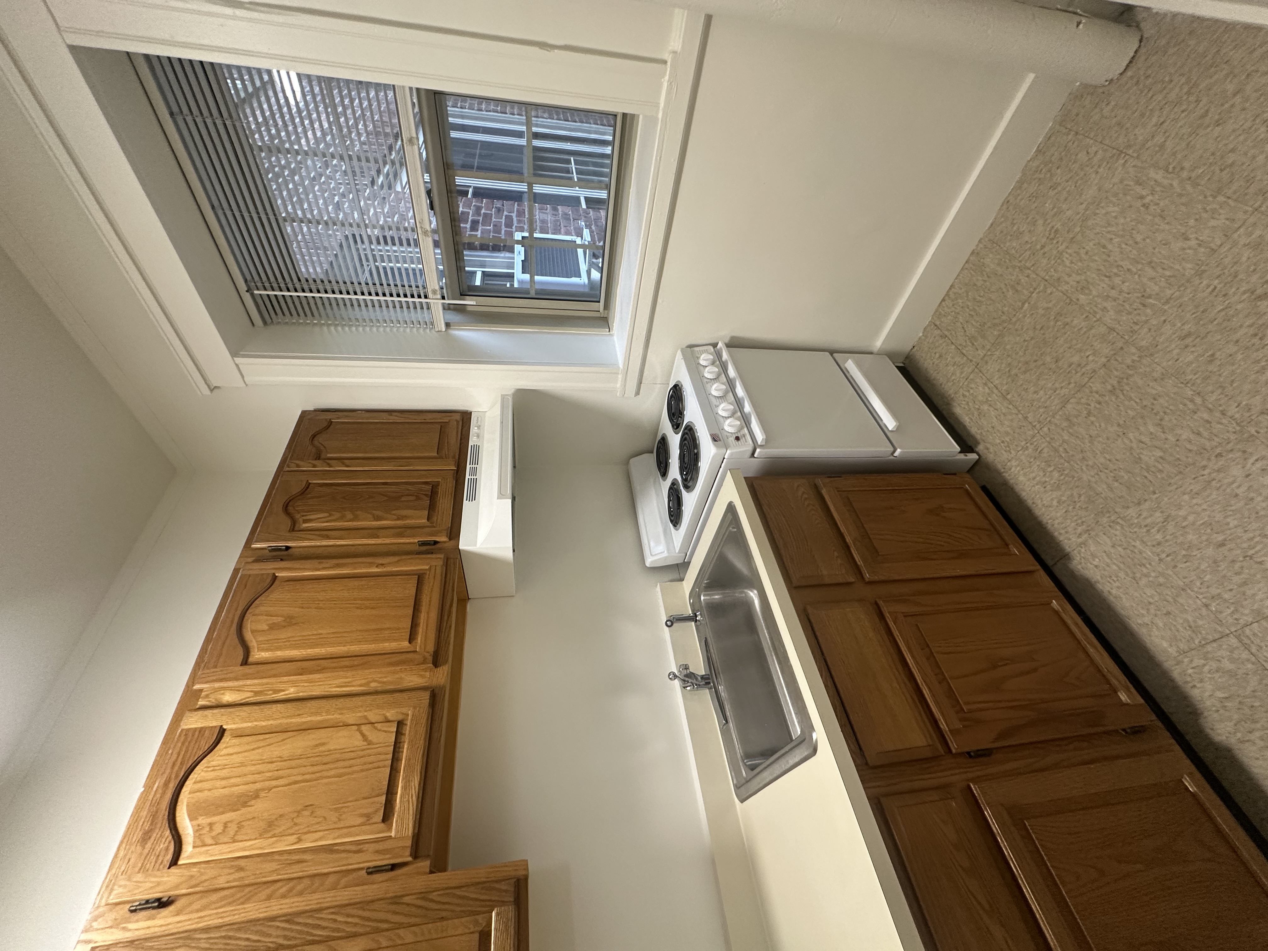 3 Concord Ave, Neighborhood Nine