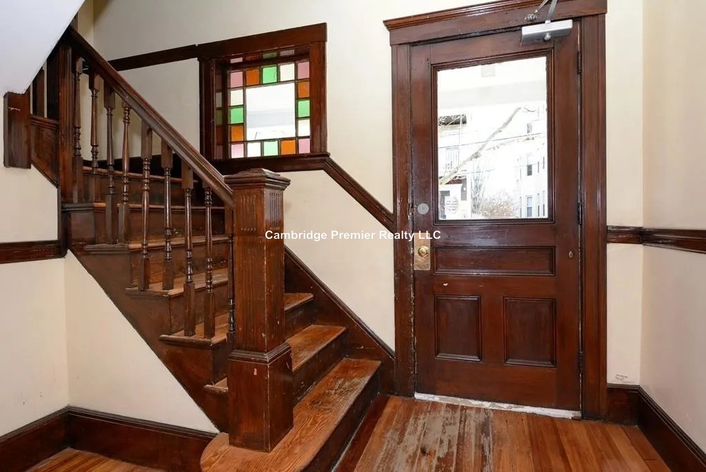 Photos of apartment on Waldo Ave.,Somerville MA 02143