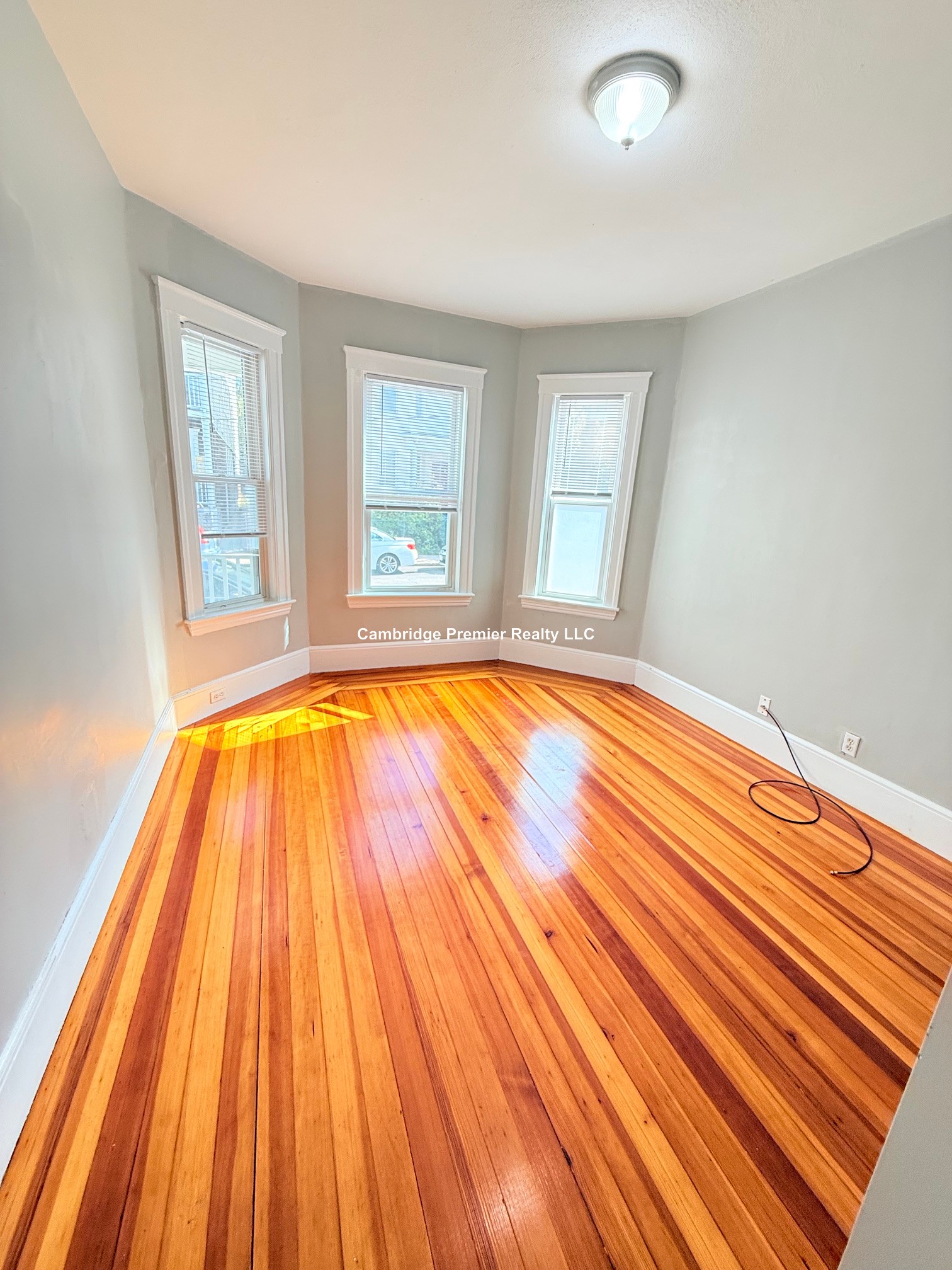 Photo 8 of Waldo Ave. Unit 1F