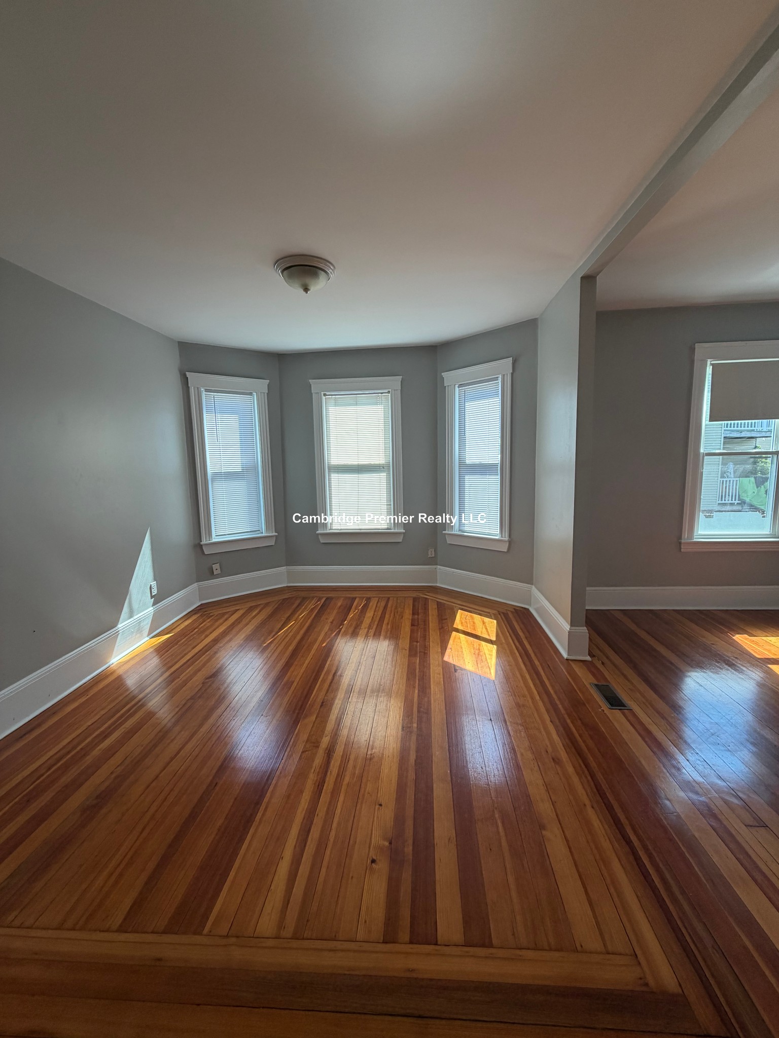 Photos of apartment on Waldo Ave.,Somerville MA 02143