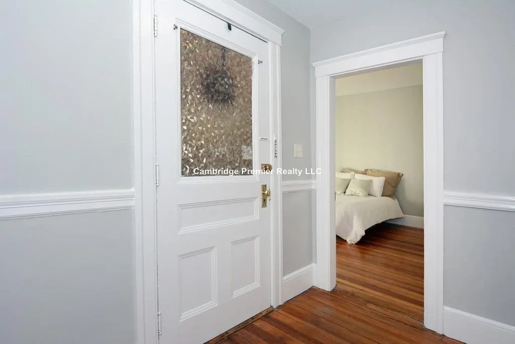 Photos of apartment on Waldo Ave.,Somerville MA 02143