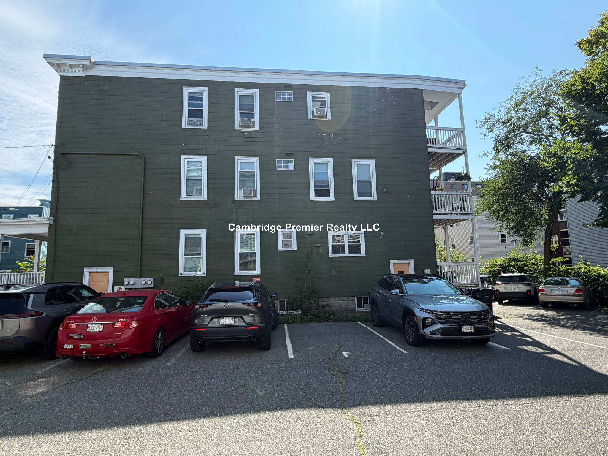 Photos of apartment on Waldo Ave.,Somerville MA 02143