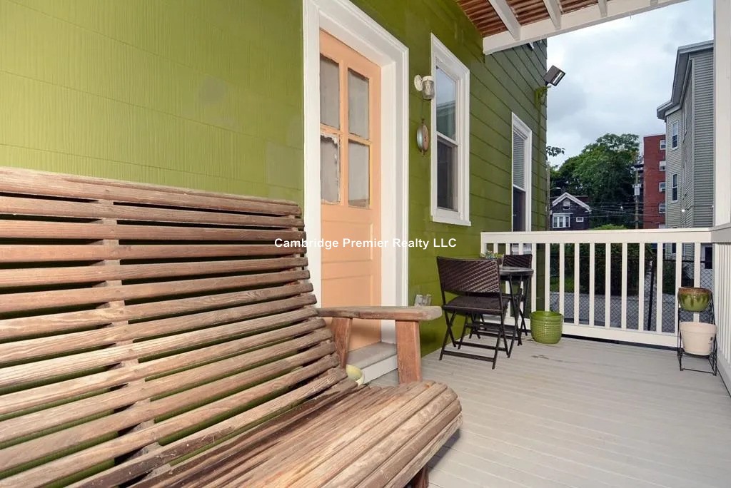 Photos of apartment on Waldo Ave.,Somerville MA 02143