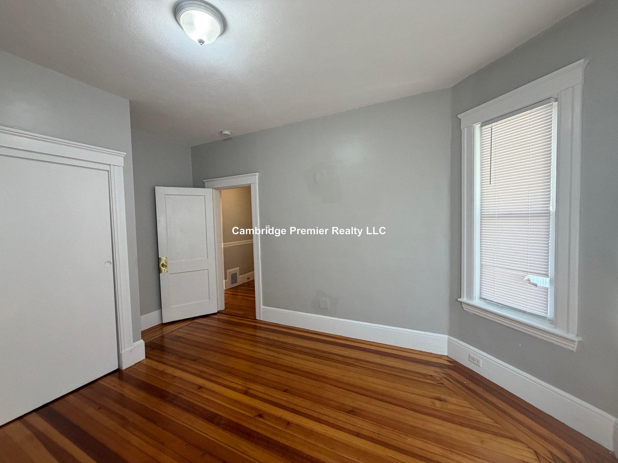 Photos of apartment on Waldo Ave.,Somerville MA 02143