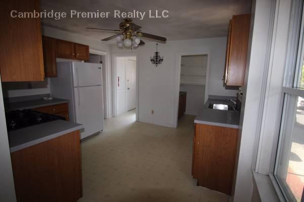 296 Highland Ave, Powder House Square