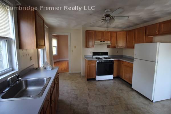 296 Highland Ave, Powder House Square