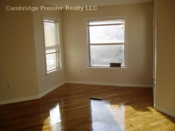 85 Glen St, East Somerville