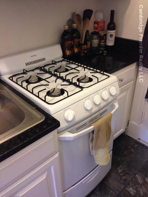 1558 Massachusetts Ave, Neighborhood Nine