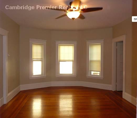 39 Hall Ave, Powder House Square