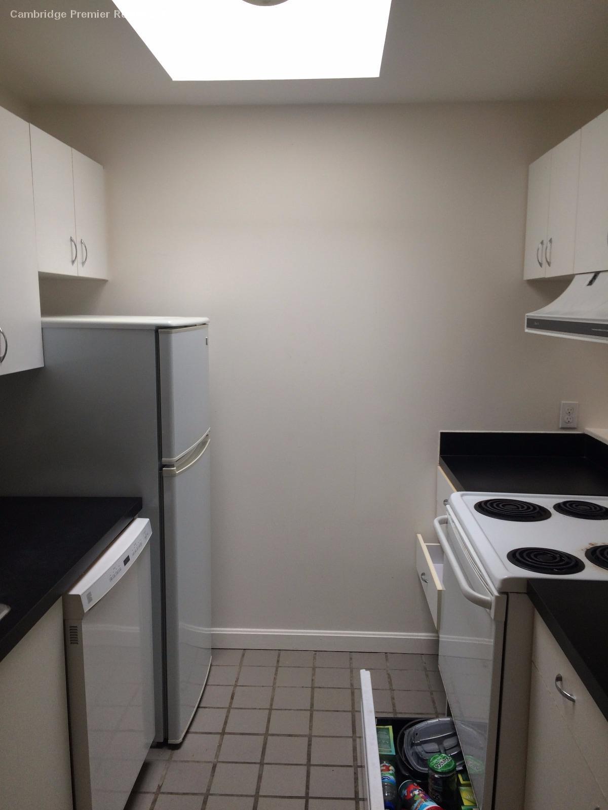 218 Thorndike St, East Cambridge