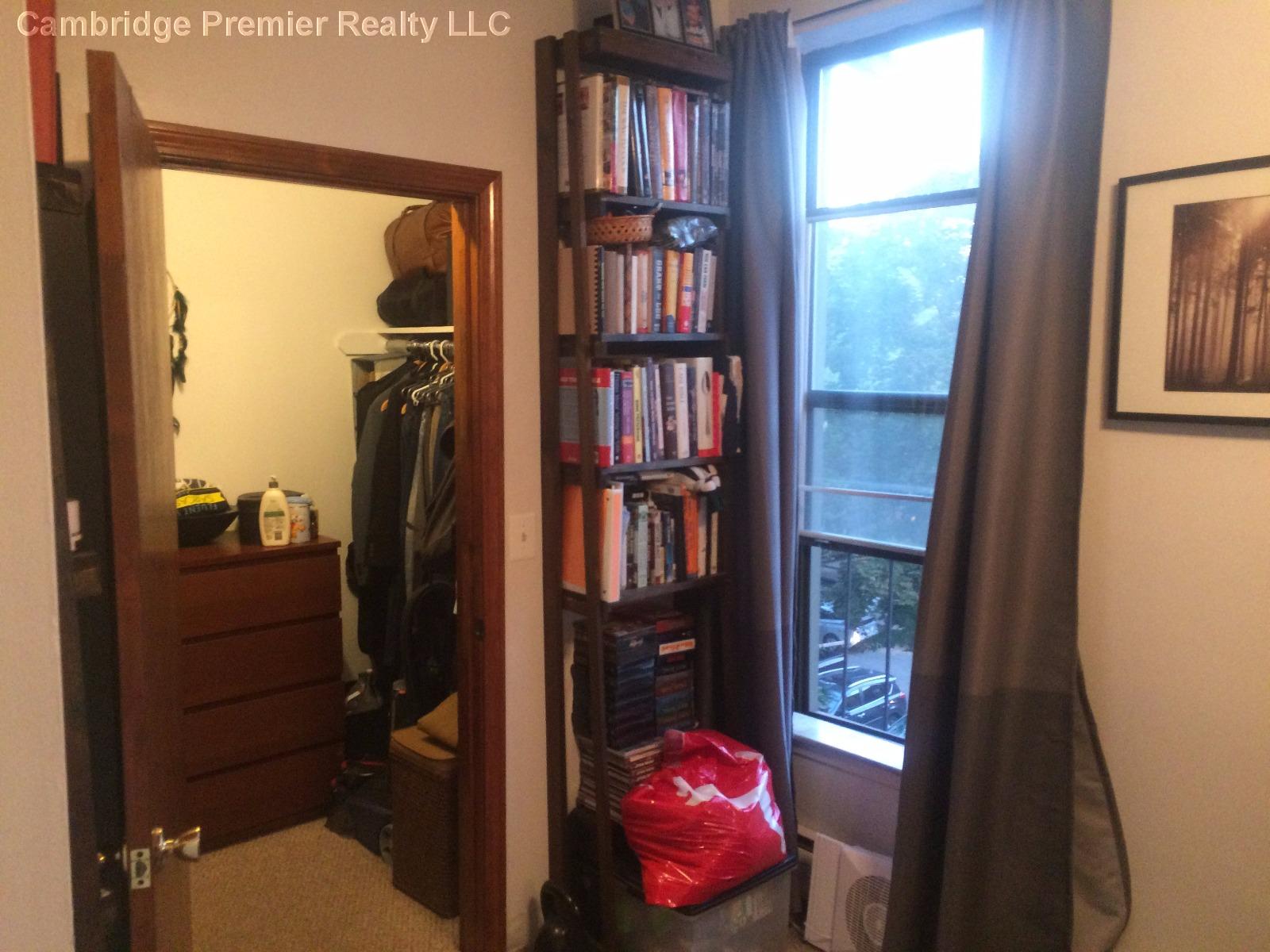 247 Pearl St, Winter Hill