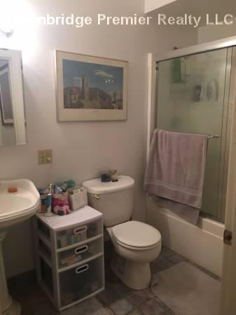 183 Columbia St, Cambridgeport