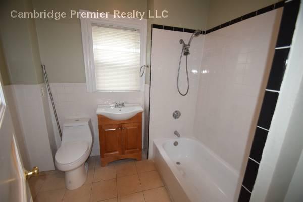 442 Broadway, Winter Hill