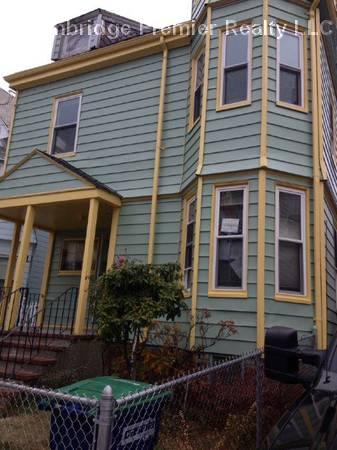 11 Stickney Ave, East Somerville