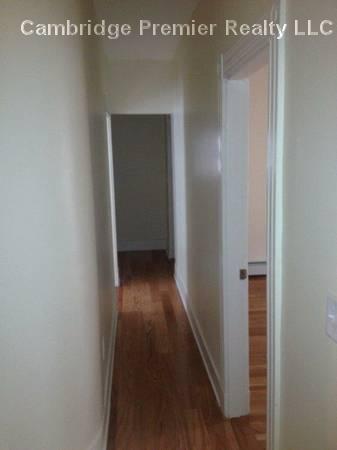 11 Stickney Ave, East Somerville