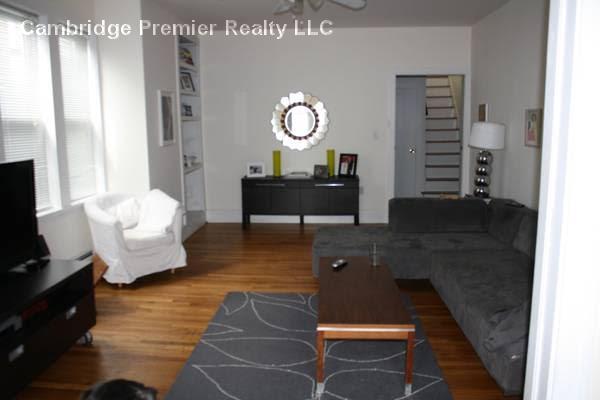 45 Franklin St, East Somerville