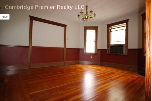 14 Dow St, Davis Square