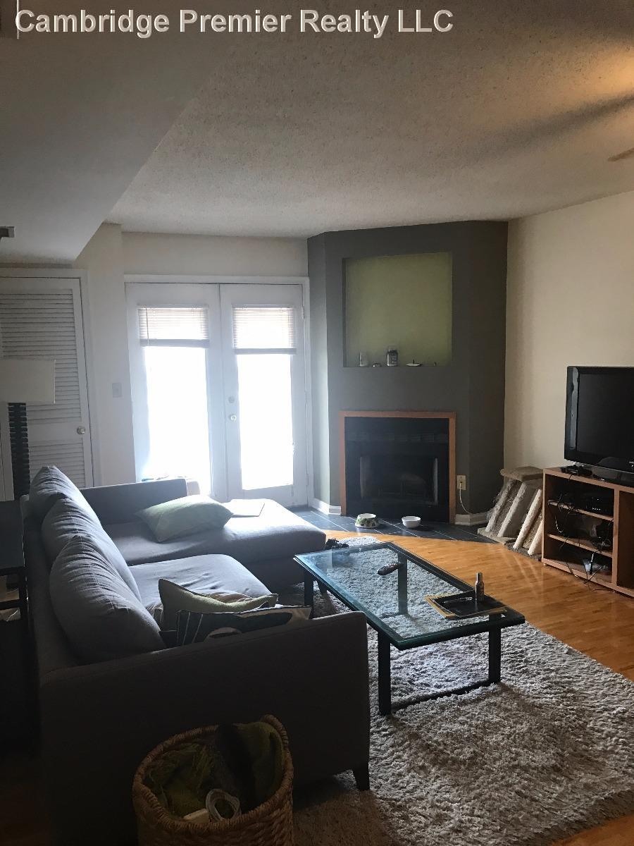 345 Franklin St, Central Square