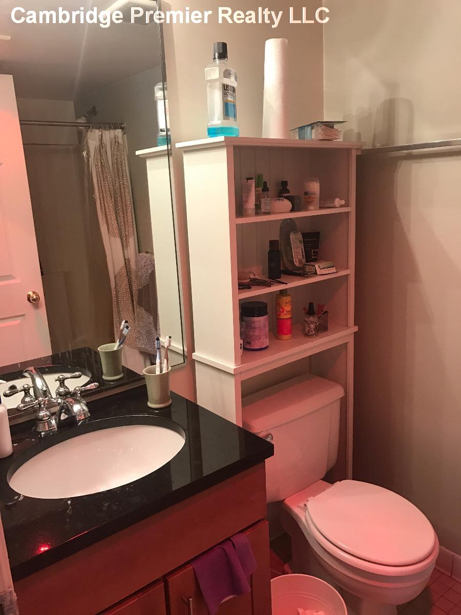 345 Franklin St, Central Square