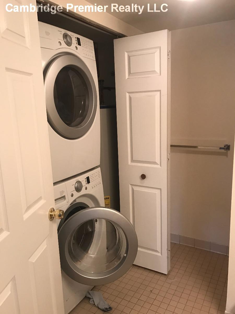 345 Franklin St, Central Square