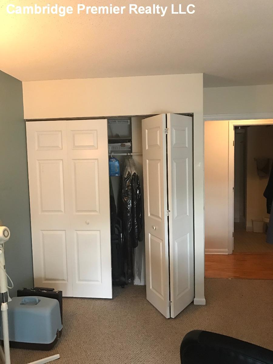 345 Franklin St, Central Square