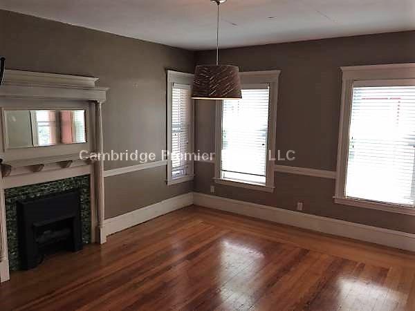 9 Pembroke St, Magoun Square