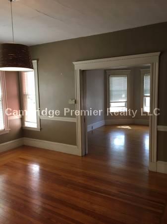 9 Pembroke St, Magoun Square