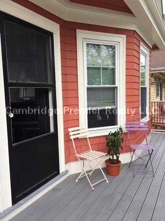 9 Pembroke St, Magoun Square