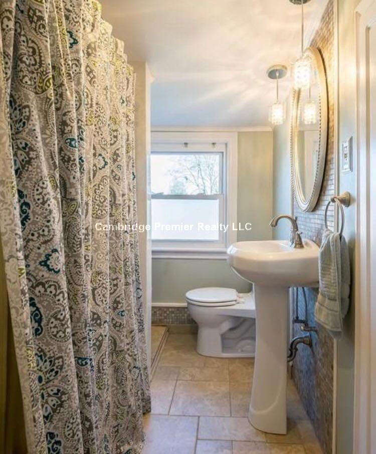 538 Main St, Stoneham