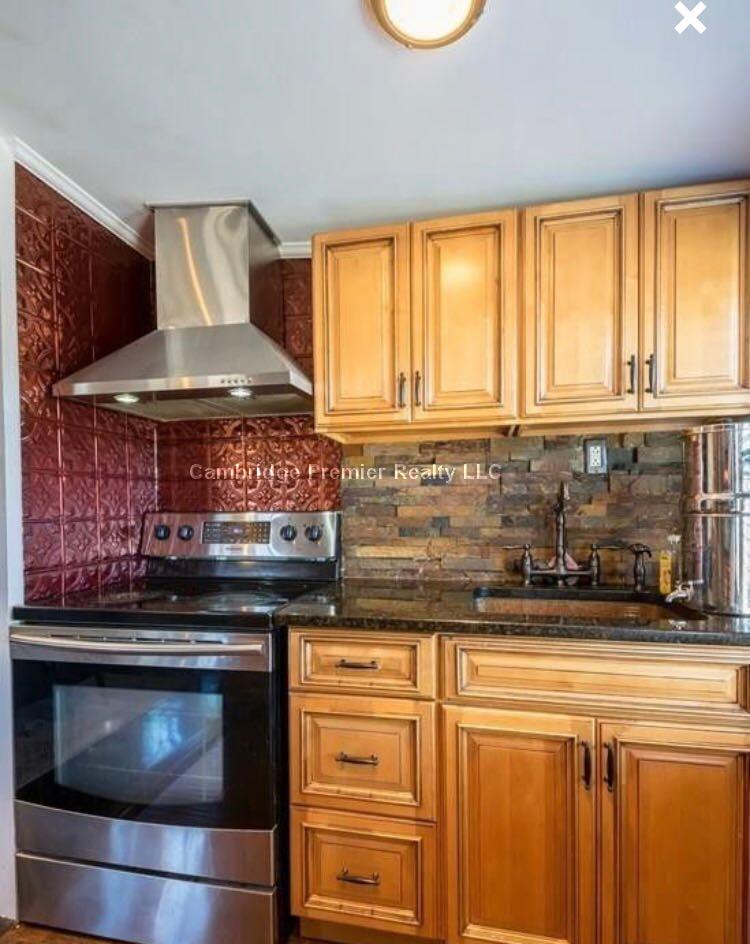 538 Main St, Stoneham