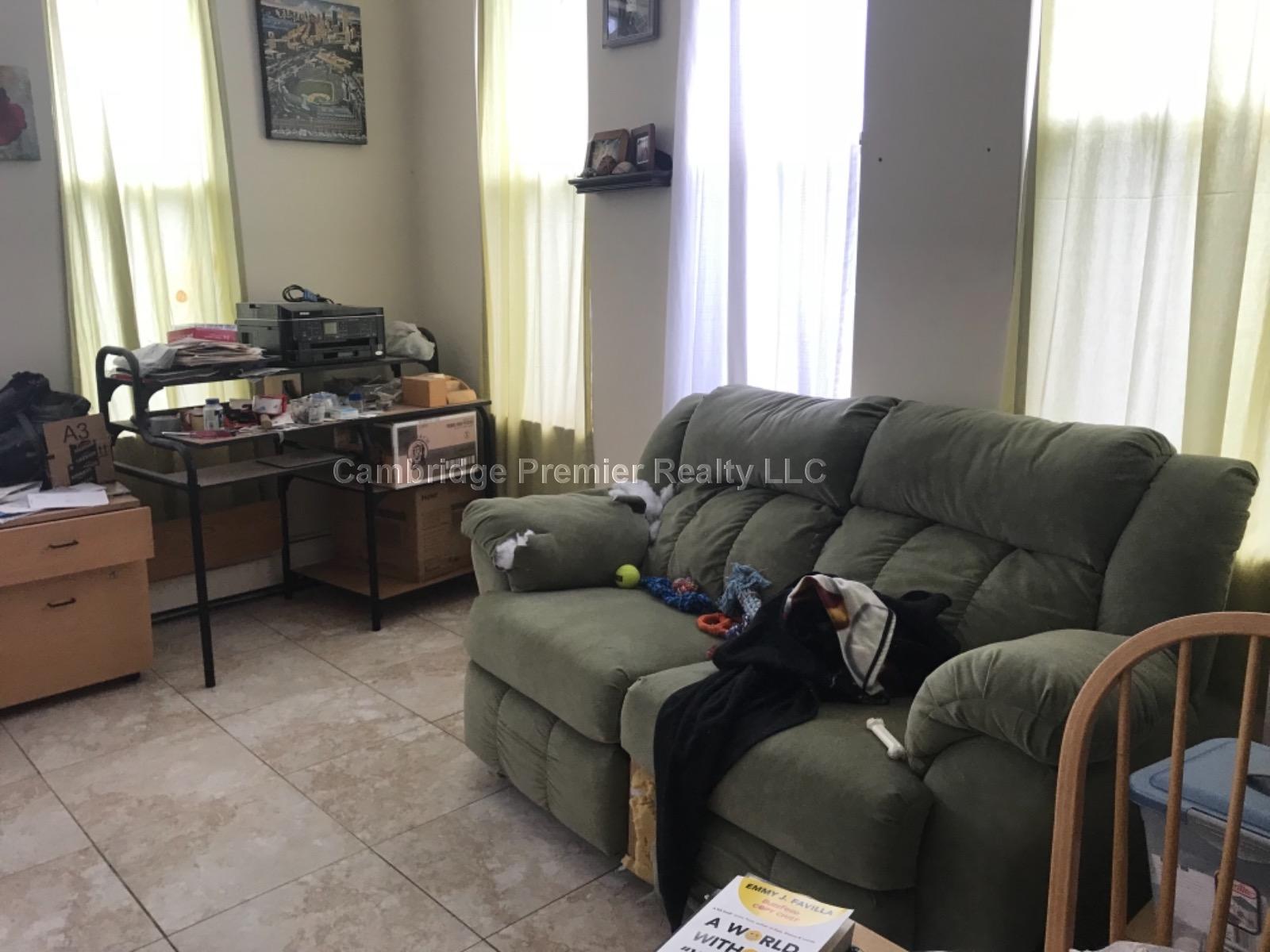 247 Pearl St, Winter Hill